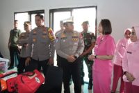 Kapolres Sumenep AKBP Anang Hardiyanto meninjau Pos Pelayanan dan Pos Pengamanan untuk memastikan kesiapan personel dan pelayanan kepada masyarakat.