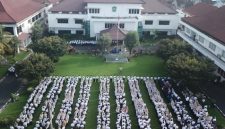 halalbihalal ASN di halaman Kantor Bupati Lumajang, Rabu (25/3/2026).