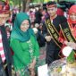 Suasana Festival Ketupat 2026 di Pantai Lombang, Kabupaten Sumenep, yang dihadiri masyarakat dan wisatawan, Kamis (26/3/2026).