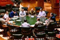 Presiden Prabowo Subianto menerima sejumlah menteri Kabinet Merah Putih di Hambalang, Bogor, membahas percepatan program pengelolaan sampah menjadi energi, Rabu (25/3).