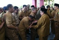 Wakil Bupati Sumenep KH Imam Hasyim saat menghadiri kegiatan halalbihalal bersama ASN di halaman Kantor Bupati, Senin (30/3/2026).
