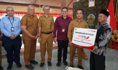 Pemkab Bangkalan Salurkan 22 Tenda untuk PKL DAS Tunjung