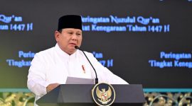 Presiden Prabowo Subianto menyampaikan sambutan pada Peringatan Nuzulul Qur’an Tingkat Kenegaraan 1447 H/2026 M di Istana Negara, Selasa (10/3/2026). Dalam kesempatan tersebut, Presiden menegaskan komitmen pemerintah untuk memberantas korupsi dan berbagai bentuk penyelewengan yang merugikan negara.