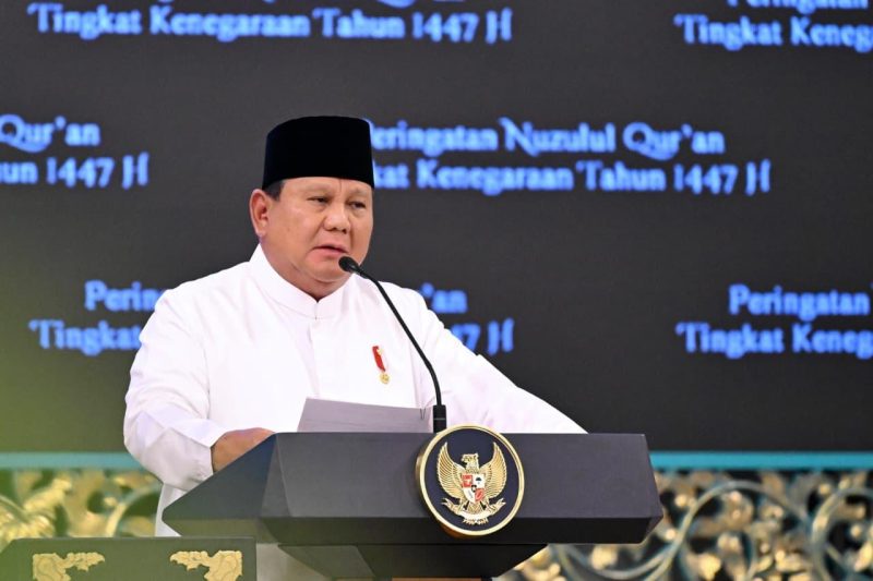 Presiden Prabowo Subianto menyampaikan sambutan pada Peringatan Nuzulul Qur’an Tingkat Kenegaraan 1447 H/2026 M di Istana Negara, Selasa (10/3/2026). Dalam kesempatan tersebut, Presiden menegaskan komitmen pemerintah untuk memberantas korupsi dan berbagai bentuk penyelewengan yang merugikan negara.
