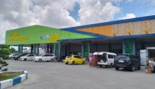 Suasana aktivitas di Terminal Sumenep saat arus balik Lebaran, dengan tujuan Jabotabek dan sejumlah daerah di Jawa Timur.