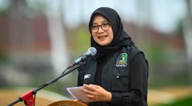 Bupati Banyuwangi Ipuk Fiestiandani saat menyampaikan Nota Pengantar LKPJ Tahun Anggaran 2025 dalam Rapat Paripurna DPRD Banyuwangi.