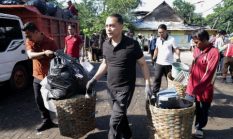 Wali Kota Eri Sidak TPS, Tegaskan Larangan Parkir Gerobak dan Buang Sampah Sembarangan