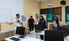 Ipuk Fiestiandani Tinjau Kesiapan TKA SMP di Banyuwangi