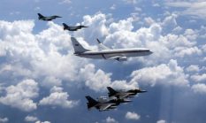 Pesawat Presiden Prabowo Dikawal Jet Tempur TNI AU Saat Kunjungan ke Magelang