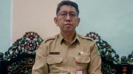 Kepala Disdukcapil Sumenep, R. Syahwan Efenfi, saat memberikan keterangan terkait capaian layanan administrasi kependudukan dan inovasi digital yang terus dikembangkan.