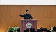 Presiden Prabowo Subianto memberikan sambutan pada Munas XVI IPSI di JICC, Jakarta, Sabtu (11/04/2026), menegaskan komitmen pemerintah mendorong pencak silat menuju Olimpiade.