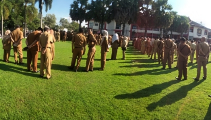 Apel gabungan ASN, menekankan pentingnya tindak lanjut temuan BPK dan efisiensi penggunaan BBM kendaraan dinas.