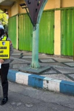 Satlantas Polres Sumenep Gelar “Polantas Menyapa”, Edukasi Pengendara Secara Humanis