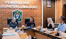 Bupati Lumajang Tekankan Literasi Keuangan sebagai Fondasi Stabilitas Ekonomi Daerah