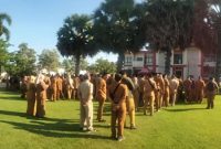 Suasana apel gabungan ASN di lingkungan Pemkab Sumenep, Senin (20/4/2026).