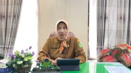 Direktur RSUD dr. H. Moh. Anwar Sumenep, dr. Erliyati, M.Kes, saat memberikan keterangan terkait pelayanan kesehatan bertepatan momentum Hari Kartini.