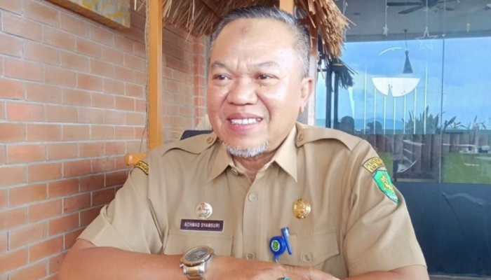 Kabid P2P Dinkes P2KB Sumenep H. Achmad Syamsuri saat memberikan keterangan terkait program imunisasi kejar.