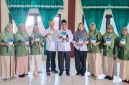 Kepala Disdik Sumenep bersama jajaran saat peluncuran Buku Pintar PAUD di Aula Al-Ikhlas Kemenag Sumenep.