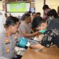 Kapolres Polres Sumenep menjalani pemeriksaan kesehatan berkala oleh tim Biddokkes Polda Jatim di Aula Sanika Satyawada, Kamis (30/4/2026).