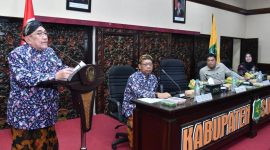 Wakil Bupati Sumenep KH Imam Hasyim saat menghadiri rapat koordinasi program HDDAP di Kantor Bupati Sumenep, Kamis (16/4/2026).