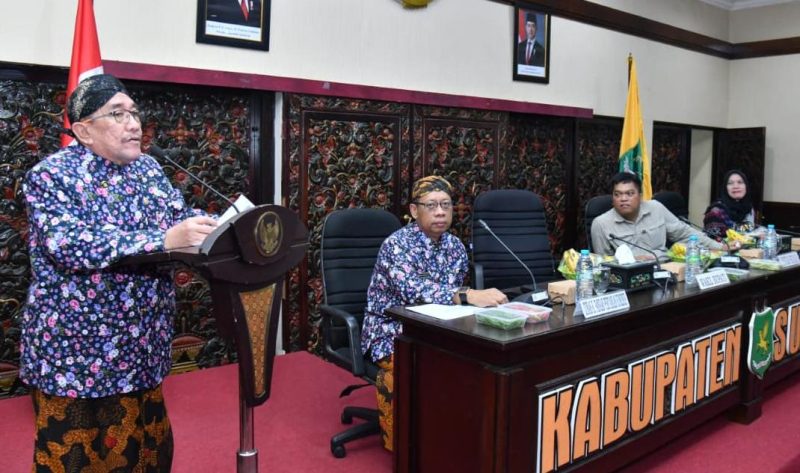 Wakil Bupati Sumenep KH Imam Hasyim saat menghadiri rapat koordinasi program HDDAP di Kantor Bupati Sumenep, Kamis (16/4/2026).