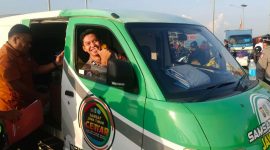 Polres Sumenep dan UPT PPD Sumenep saat pemberangkatan layanan Samsat Keliling menuju Pulau Raas dari Pelabuhan Kalianget, Jumat (10/4/2026).