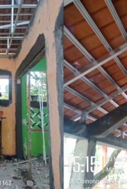 Revitalisasi WC dan Ruang Kelas SDN 2 Citeko Tingkatkan Kenyamanan Belajar Siswa