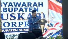 Wakil Bupati Sumenep KH Imam Hasyim saat sambutan Musyawarah Kabupaten (Muskab) KORPRI di Pendopo Agung Keraton Sumenep, Selasa (12/5/2026).