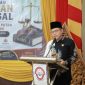 Staf Ahli Bidang Pemerintahan, Hukum dan Politik Pemkab Sumenep, Hizbul Wathan, saat memberikan sambutan dalam pelatihan paralegal di Graha Wiraraja.