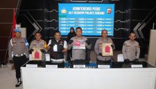 Kapolres Subang AKBP Dony Eko Wicaksono saat konferensi pers pengungkapan kasus pencurian di Aula Patriatama Polres Subang, Selasa (5/5/2026).