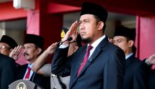 Bupati Sumenep Achmad Fauzi Wongsojudo saat memimpin Upacara Peringatan Hari Lahir Pancasila Tahun 2026 di halaman Kantor Pemerintah Kabupaten Sumenep, Selasa (2/6/2026).