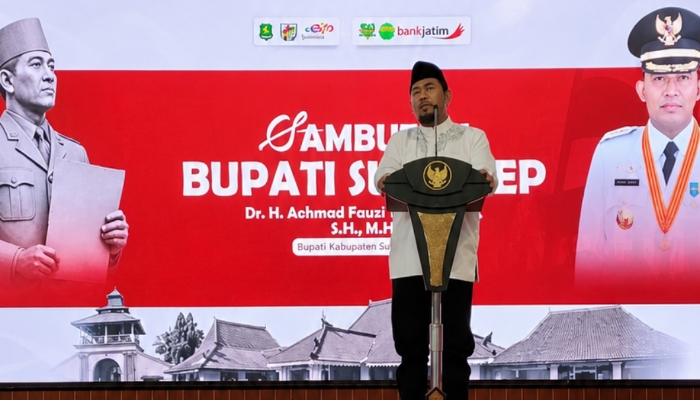 Bupati Sumenep Achmad Fauzi Wongsojudo menyampaikan sambutan dalam kegiatan Doa untuk Sang Proklamator di Pendopo Agung Keraton Sumenep, Selasa (2/6/2026). 