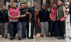 Bukan Hanya Dadan, Dua Mantan Wakil Kepala BGN Juga Keluar dari Kejagung Mengenakan Rompi Tahanan