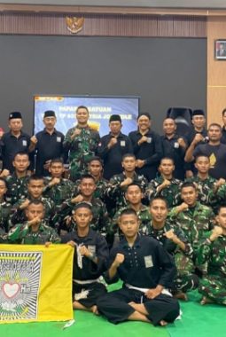 PSHT Cabang Sumenep Perkuat Silaturahmi dengan Yon TP 931/Ksatria Jokotole