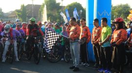 Fun Bike dan Senam Sehat di Alun-alun Sragen, Minggu (7/6/2026).