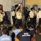 Petugas Rutan Kelas IIB Sumenep bersama personel TNI dan Polri melakukan razia gabungan di blok hunian warga binaan dalam upaya menjaga keamanan dan mewujudkan lingkungan pemasyarakatan yang bebas dari Halinar.