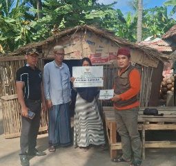 Baznas Sumenep Jangkau Pulau Terluar, Salurkan Bantuan RTLH untuk Dua Warga Pagerungan Kecil