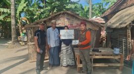 Baznas menyalurkan bantuan kepada dua warga Desa Pagerungan Kecil, Kecamatan Sapeken, Selasa (14/7/2026).