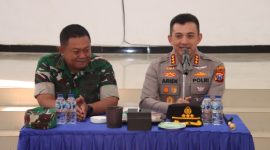 Kapolresta Sumenep Kombes Pol. Ariek Indra Sentanu, S.H., S.I.K., M.H., bersama Dandim 0827/Sumenep.