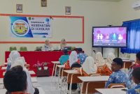 Sebanyak 49 Kader Kesehatan Remaja SMKN 1 Kalianget mengikuti kegiatan pembinaan kesehatan yang digelar di lingkungan sekolah, Rabu (29/7/2026).