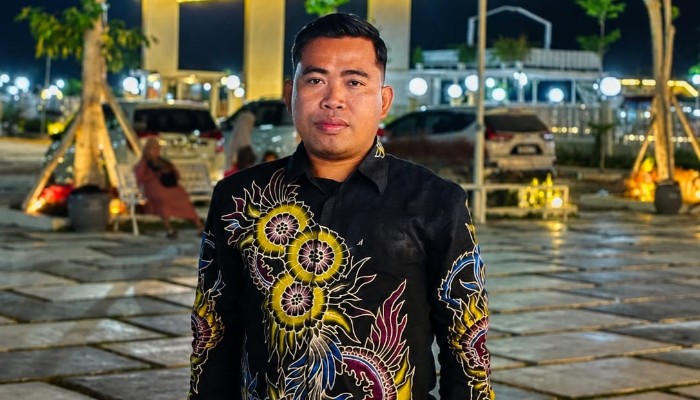 Serikat Pemuda Madura (SERDADU), Ahmad Efendi.