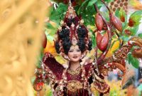 Banyuwangi Ethno Carnival (BEC) 2026 kembali memukau ribuan penonton yang memadati sepanjang rute parade di Banyuwangi, Sabtu (18/7/2026).
