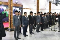 Bupati Sumenep, Achmad Fauzi Wongsojudo, melantik dan mengambil sumpah jabatan 25 pejabat administrator di lingkungan Pemerintah Kabupaten Sumenep, Senin (13/7/2026).