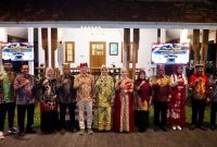Serah terima dan pisah sambut kedua perwira TNI AL tersebut digelar di Pendopo Sabha Swagata Blambangan, Selasa (21/7/2026) malam.