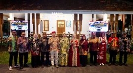 Serah terima dan pisah sambut kedua perwira TNI AL tersebut digelar di Pendopo Sabha Swagata Blambangan, Selasa (21/7/2026) malam.