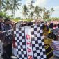 Pawai yang dilepas Camat Pragaan, Indra Hernawan, tersebut diikuti sekitar 60 rombongan yang terdiri dari peserta PAUD, TK/RA serta siswa SD kelas 1 hingga 3 se-Kecamatan Pragaan.