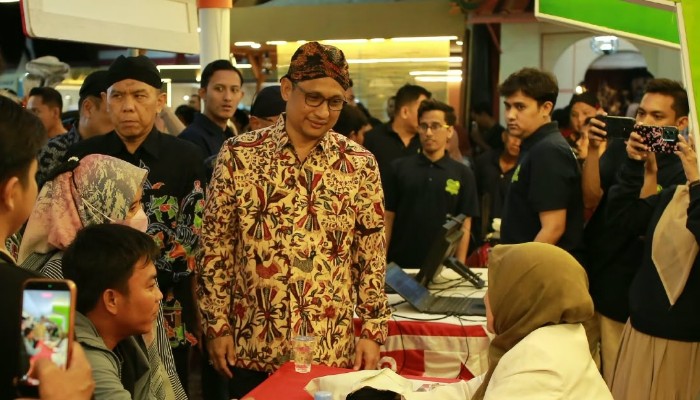 Sekretaris Daerah (Sekda) Kabupaten Sumenep Agus Dwi Saputra di kegiatan yang digelar di GOR A. Yani Pangligur, Rabu (26/8/2026), menjadi bagian dari rangkaian Madura Culture Festival. 