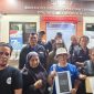 Sekwil (Sekretaris Korwil) Kabupaten Bekasi Forum Wartawan Jaya (FWJ) Indonesia Ida Mulyani resmi melaporkan mantan Ketua Korwil Kabupaten Bekasi Periode 2022 - 2025 ke Polisi. 