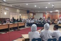 Sebanyak 87 siswa tingkat Sekolah Menengah Pertama (SMP) dari keluarga penerima manfaat (KPM) mengikuti lomba Cerdas Cermat Hak Anak 2026 di Kota Probolinggo, Kamis (13/8/2026).