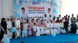 Dewan Pimpinan Daerah Partai Amanat Nasional (DPD PAN) Kabupaten Sumenep menggelar kegiatan religius berupa istighosah doa bersama dan penyerahan santunan kepada ratusan anak yatim dalam memperingati hari lahir Partai PAN yang ke-28 tahun. 